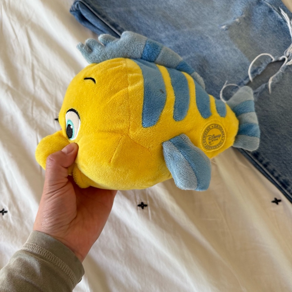 Disney Yellow and Blue Plush Fish Toy Flounder Little Mermaid - Picture 4 of 8